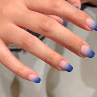 ネイビーブルーグラデーション 