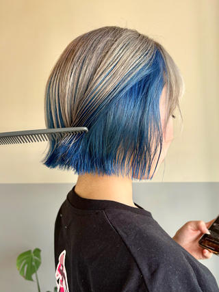 ショート カラー HaKUmaison ノエ／久屋大通 高岳のヘアスタイル