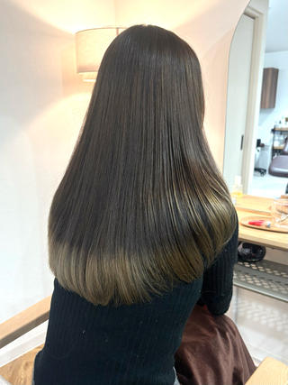 ロング カラー HaKUmaison ノエ／久屋大通 高岳のヘアスタイル