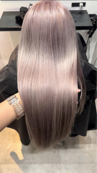 ロング カラー ハイトーン･髪質改善 MIOKAのヘアスタイル