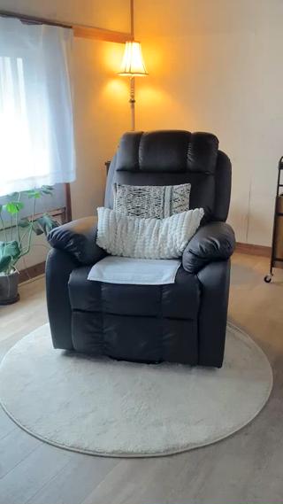 2階のゆったりした空間で施術させていただきます。
施術後はamili こだわりのカフェメニューからお飲み物もお出しさせていただきます
#ハリウッドブロウリフト#カフェ#こだわり 