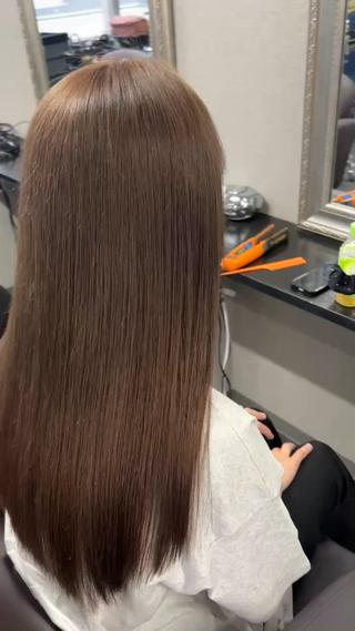 brown beige

#バレイヤージュ#ハイトーンカラー＃シルバーカラー#ヘアカラー#ネイビーカラー#ホワイトカラー#ブロンドヘアー#
アッシュ#ケアブリーチ#ブロンドカラー#手髪#ラベンダーカラー#ミルクティーカラー#アッシュ#ミルクティーベージュ＃ブルージュ＃グレージュ＃ピンクカラー#インナーカラー#ハイライトカラー#グラデーションカラー#地雷系＃髪型#メンズヘア＃美容室#美容師#ヘアセット#無造作＃短髪
#マッシュ #ボブ#ウルフ#センターパート#アップバング#ハンサムショート#ナチュラル#ヘアカタログ#ヘアパーマ#スパイラルパーマ#ツイストスパイラル#波巻きパーマ #ルーズツイスパ 