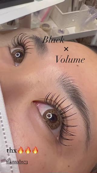 マツエク・マツパ REVE by figaro所属・福井 珠乃のヘアスタイル