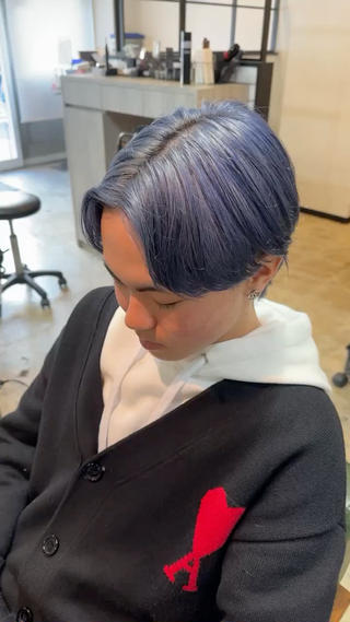 メンズカラー
メンズハイトーン
ネイビーブルー
ブリーチ必須