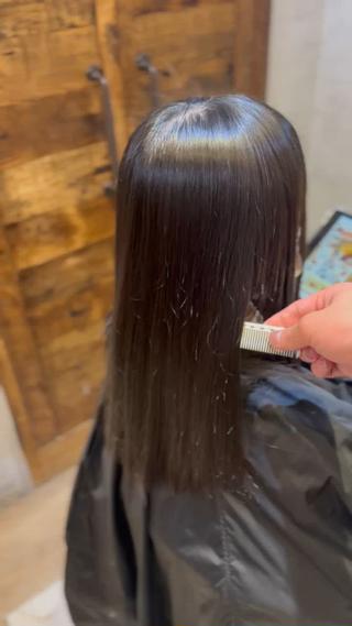 セミロング ブリーチなしダブル カラー縮毛矯正　下野のヘアスタイル