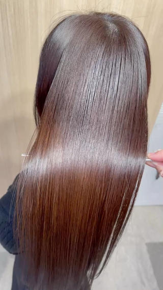 ブリーチ毛でも縮毛矯正出来ます♡ 