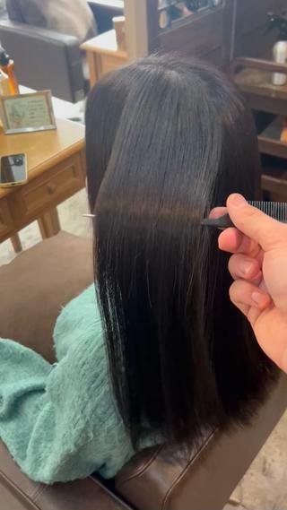 ロング カラー 小澤 一稀のヘアスタイル