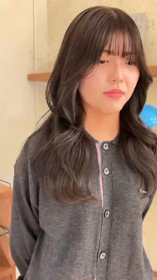 セミロング 玲音/ストレート/ ブリーチ/大阪のヘアスタイル