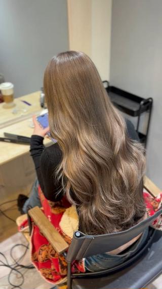 ロング 💜🦋 COCONA🦋💜のヘアスタイル