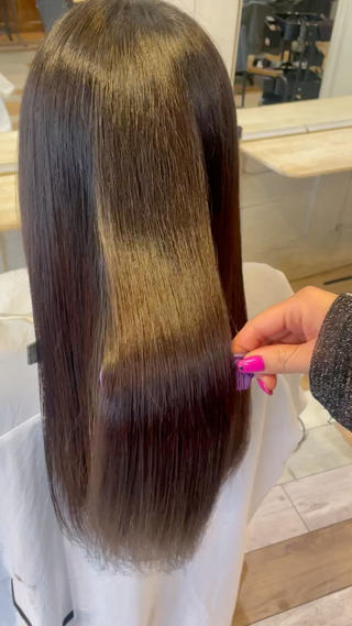 ミディアム 💜🦋 COCONA🦋💜のヘアスタイル