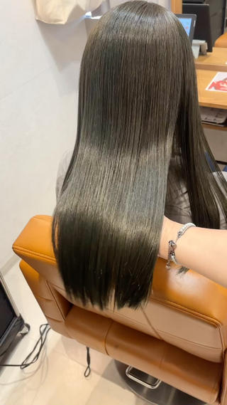 ロング カラー 【完全個室】大宮東口 暖色カラー/山崎唯奈のヘアスタイル