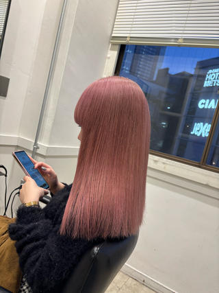 ロング ピンク🌸/暖色/ ブリーチ/横浜/金光のヘアスタイル