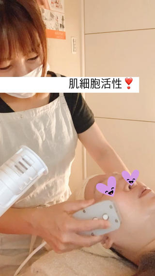 GFエイジングコースを月に1度お越し頂いてるS様
エレクトロをやり始めてから
肌が若返り、シミ、くすみ、シワも改善されて
とても美肌になられてます