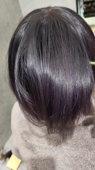 ベースがブリーチ毛なので透明感のあるラベンダー系のカラーに仕上がりました！ 
