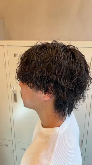 センターパートウルフ×波巻きスパイラル

#鹿児島中央駅から徒歩1分
#鹿児島ツイスパ
#鹿児島波巻きパーマ 