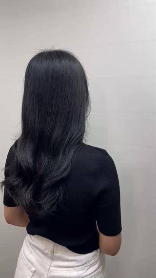 カラー 松井 咲樹のヘアスタイル