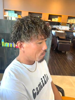 #金メッシュ
#ツイストスパイラル
#メンズツイストスパイラル
#メンズパーマ
#メンズカット
#メンズカットパーマ
#メンズパーマカット 