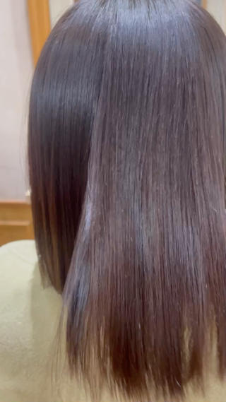 縮毛矯正️
お客様に最適な薬剤選定でトリートメントなしでこの仕上がり！
ダメージも最小限に抑えるよう心がけております 