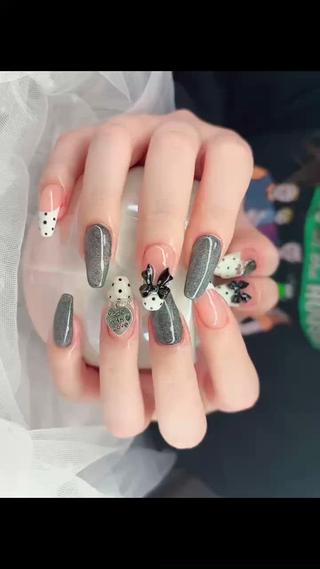 ネイル Mio Nail Salon所属・MIO Nailのネイルデザイン