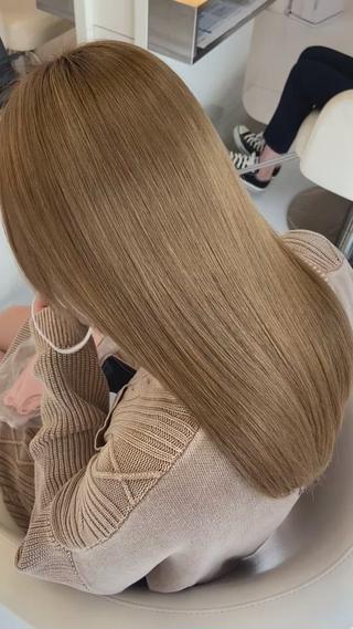 3回のブリーチ履歴に酸性ストレートでツヤ復活️

#暖色カラー#寒色カラー#ハイトーン#ブリーチカラー#ケアブリーチ#札幌ハイトーン#札幌ブリーチカラー#札幌美容室#大通り美容室#チェリーレッド#ピンク#オレンジ#パープル#紫#赤#ブロンド#抜きっぱなし#ナチュラルカラー#ミルクティーベージュ#デザインカラー#バレイヤージュ#グラデーション#ハイライト#アンブレラカラー#インナーカラー#ボブ#切りっぱなし#ホワイトベージュ#ホワイトラベンダー#ラベンダーベージュ#韓国風#外人風#艶ハイトーン#髪質改善#酸性ストレート#ダークトーン#グレー#ホワイト#フェイスフレーミング#イヤリングカラー 