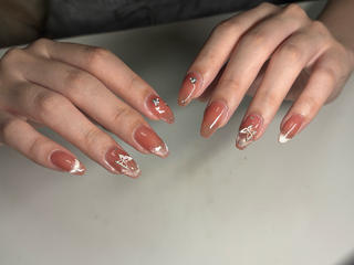 #ワンホンネイル
#マグネットフレンチ 