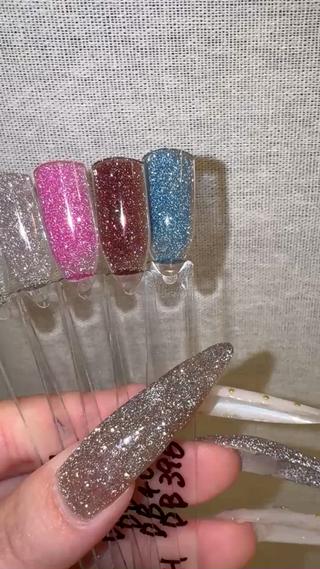 人気のフラッシュネイル 