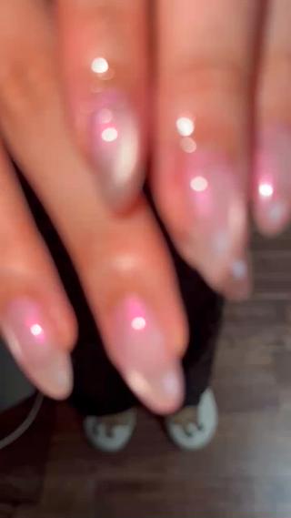 
カメラでこんなにちゅるちゅる加工なし

#昭島ネイルサロン#自宅ネイルサロン#昭島#立川#昭島ネイル#立川ネイル#プライベートサロン#八王子ネイル#トレンドネイル#ニュアンスネイル#海外ネイル#シンプルネイル#naildesign#gelnails#nuancenail#2025#2025ネイル#simplenail#ちゅるちゅる#うるうる#キラキラ#透明感 