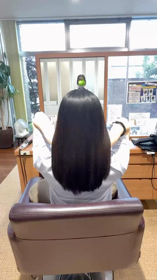 縮毛矯正+トリートメントをさせて頂きました 