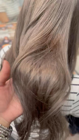 ロング カラー ハイトーン/艶カラー /ケアブリーチ/香音のヘアスタイル