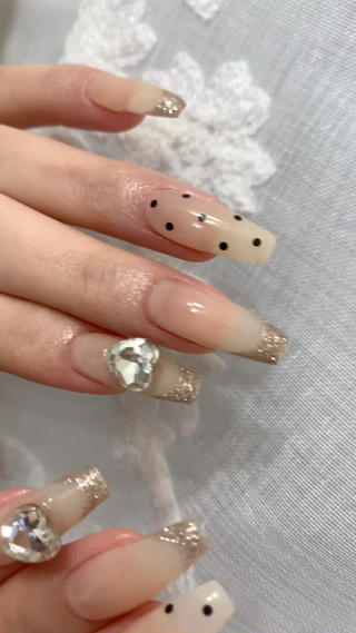 Instagram: @nailsalon_divas

~ネイルをもっと身近に~

年間1万人以上来店◎
厚みや持続力重視 自爪も大切に。

#ニュアンスネイル
* #ニュアンスネイルデザイン
* #ニュアンスアート
* #くすみネイル
* #奥行きネイル
* #ちゅるんネイル
* #もやもやネイル
* #アシンメトリーネイル
* #流行ネイル
* #春ネイルデザイン
* #ベージュネイル
* #オフィスネイル
* #マットネイル
* #トレンドネイル
* #ミラーネイル
* #シンプルネイル
* #韓国ネイル
* #ヴィンテージネイル
* #ブライダルネイル
* #オシャレネイル 