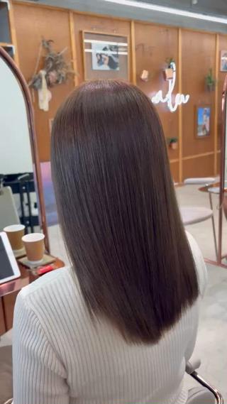 髪質改善カラーで透明感のあるグレージュ 