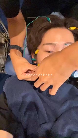 スタッフと美容鍼の練習！！ 