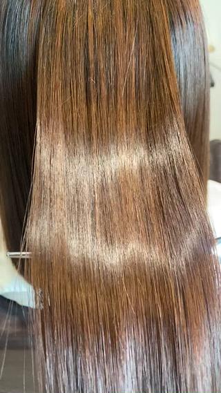 まっすぐのツンツンした縮毛矯正ではなく、柔らかい手触りとナチュラルな仕上がりに꙳✧° 