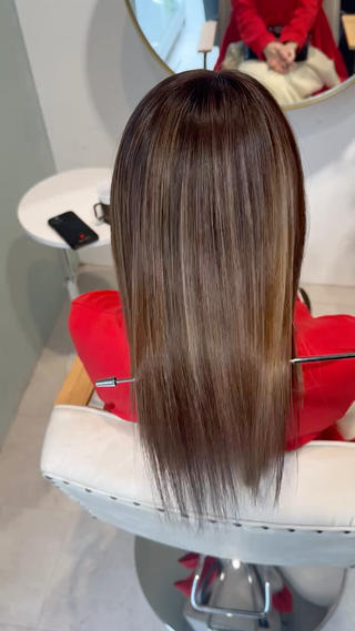 セミロング Wisteria所属・美髪特化✨ 伊織✨縮毛矯正✨のヘアスタイル