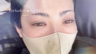 ワンホンエクステ130本

長いエクステでも束感を出せるので重たい印象にならず垢抜けます️ 