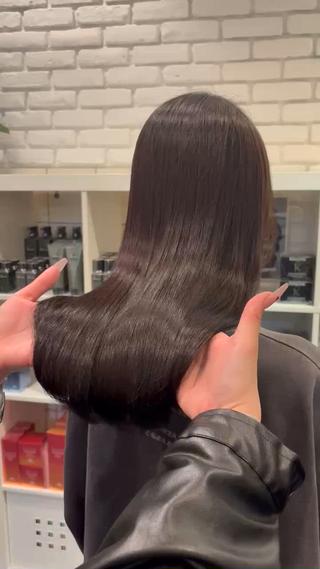 カラーオージュアトリートメントでこの艶髪 