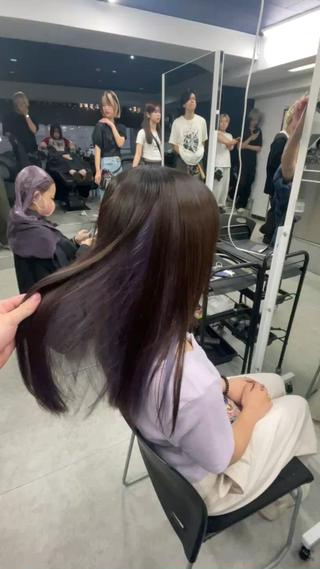 ご覧頂きありがとうございます！

横浜AcademyのKAZUMAです！

お客様ひとりひとりの髪質を考えて、
必ず透明感が出るカラー剤を、
スペシャルブレンドしています！

必ず可愛くかっこよく満足できるヘアスタイルにさせて頂きます！

透明感ある髪色、ハイトーンカラーは任せてください

カラーモデル/トリートメントモデル募集中です！

【〜menu〜】
ワンカラー　¥2200～
ブリーチあり、無しダブルカラー　¥5500～
髪質改善トリートメント　¥3300～
プレミアム髪質改善トリートメント　¥3850～

※ ロング料金 ※
鎖骨下 ¥1100
胸下　¥2200 