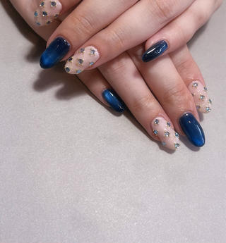 キラキラビジューネイルです˚✧₊⁎❝᷀ົཽ≀ˍ̮ ❝᷀ົཽ⁎⁺˳✧༚ 