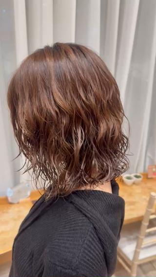 ミディアム パーマ パーマ／似合わせヘア 嶋 彩芽のヘアスタイル