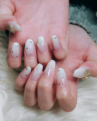 #ワンホンネイル#韓国ネイル#冬ネイル#福岡ネイル#ホワイトグラデ#グラデーションネイル#大人っぽネイル# 