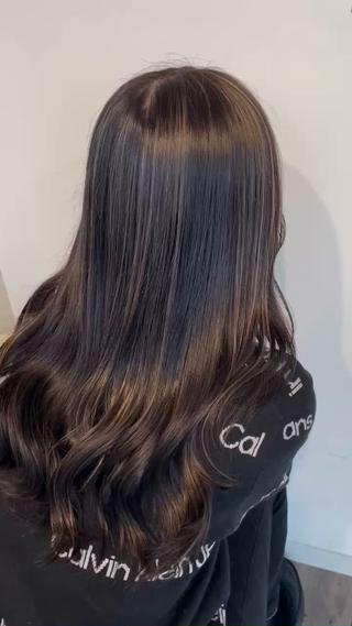 ハイライトカラーの方はwカラーからハイライトカラーしたいとご連絡ください 