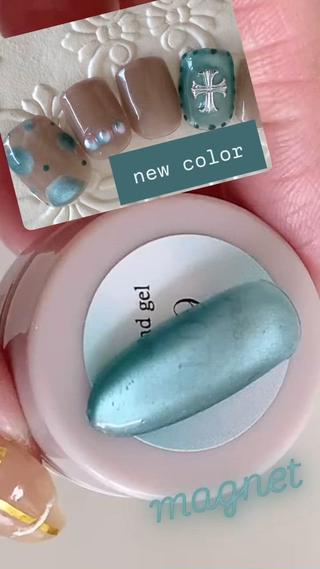 ネイル ネイル ティアラのネイルデザイン