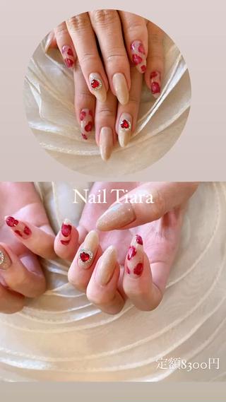 ネイル ネイル ティアラのネイルデザイン