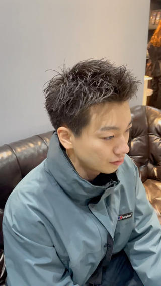 スパイキーショート
セットめちゃくちゃ楽ですよ！
1分以内でこの仕上がり！
一人一人に似合わせます！ 