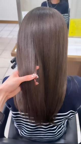 カラー 🪼透明感カラー🩵 🍒暖色艶カラー🍓のヘアスタイル