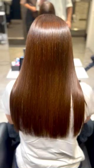 こだわり抜いた薬剤で柔らかい質感の艶髪に️ 