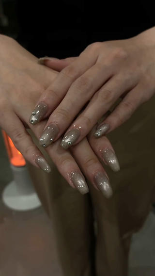 ネイル CAFUNÉ tokyo所属・☾ ໋CAFUNE yuki︎︎𓂃⟡のネイルデザイン