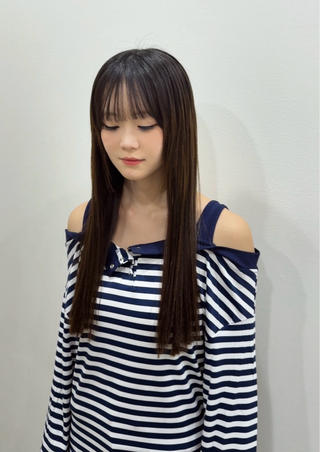 ロング OLD.L所属・エクステ＆カラー専門 羽エクステ　新大久保のヘアスタイル