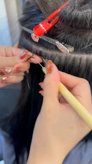 ロング OLD.L所属・エクステ＆カラー専門 羽エクステ　新大久保のヘアスタイル