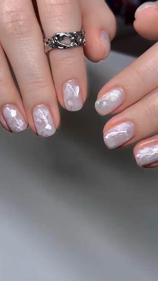 ネイル R nail salon新宿三丁目店所属・R nailのネイルデザイン
